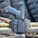 Wingman Valor (Outside the Waistband)